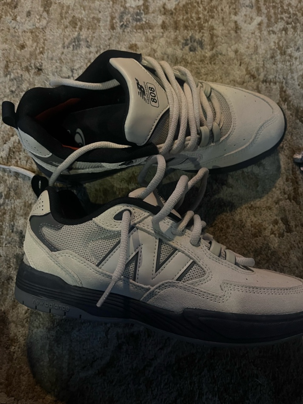 New Balance unisex 808 Sneakers in Light Gray and Black w/9.5 m/8